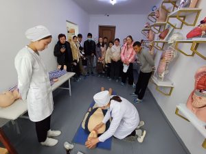 АЧЫК ЭШИКТЕР КҮНҮ: ТАНДАЛГАН КЕСИП – ТААЛАЙГА ЭШИК