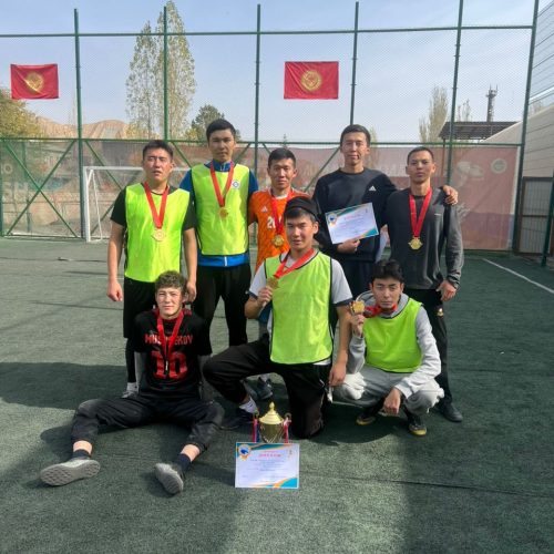 Студенттер күнүнө карата жеңиш