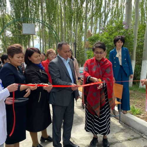 НАРЫН МЕДИЦИНАЛЫК КОЛЛЕДЖИНДЕ “СТУДЕНТТЕРДИН АЛЛЕЯСЫ” АЧЫЛДЫ.