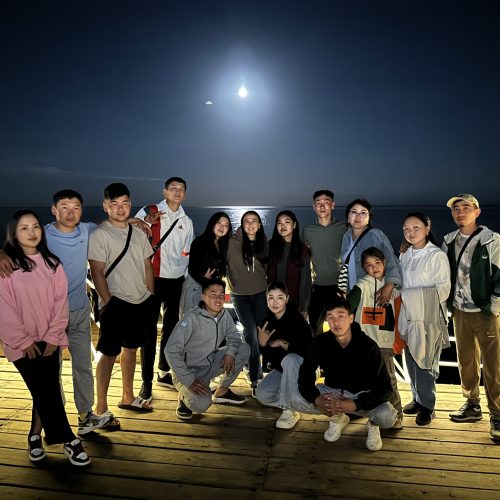 Көгүлтүр көлдөгү жаш толкундар